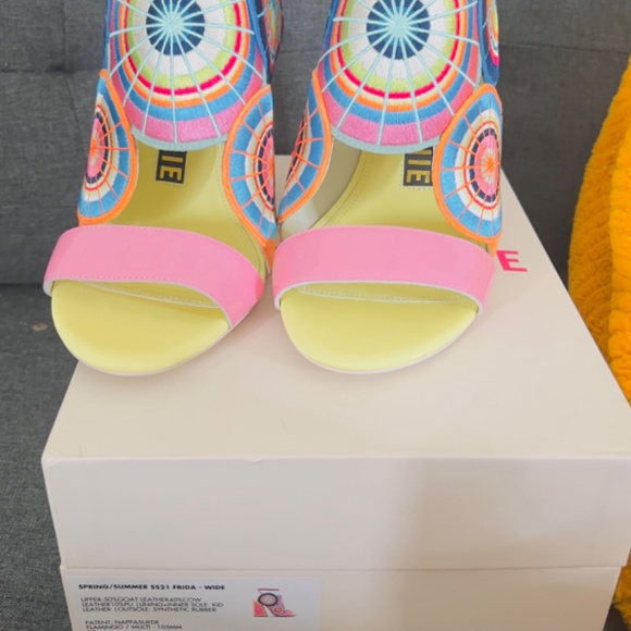 KATMCONIE HEELS SANDALS - Picture 2 of 11